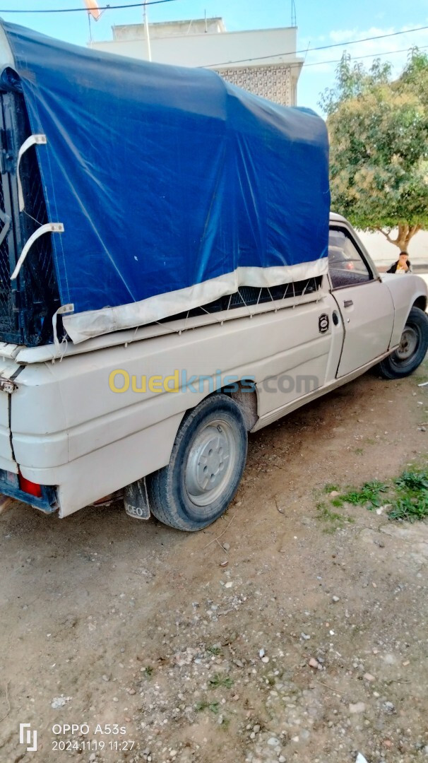 Peugeot 504 1982 504