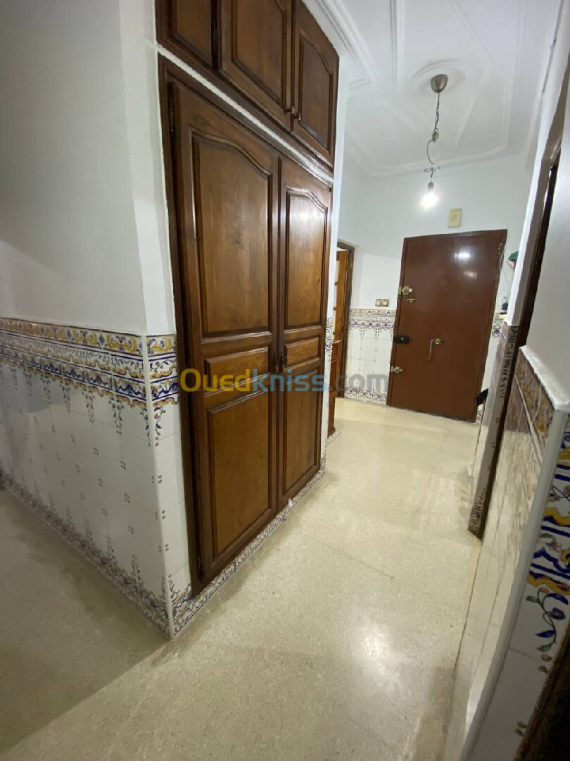 Location Appartement F4 Alger Cheraga