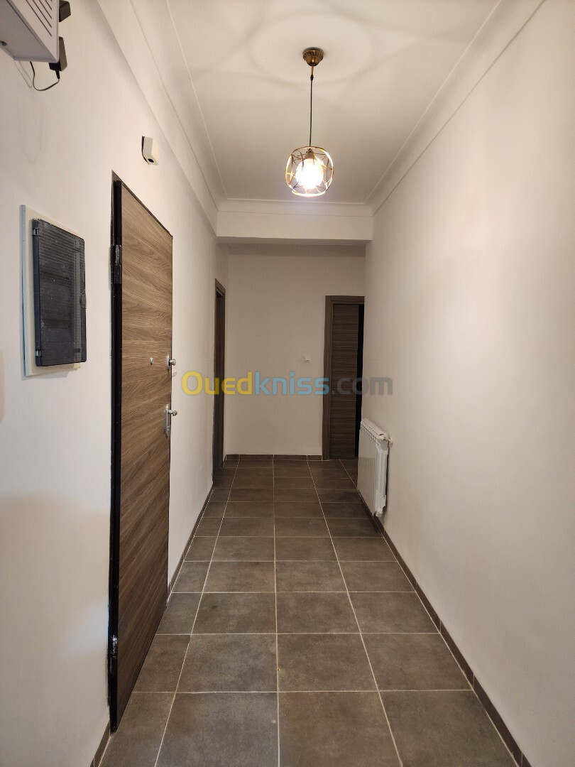 Location Appartement F4 Alger Hydra