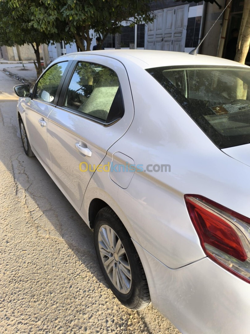 Peugeot 301 2013 Allure