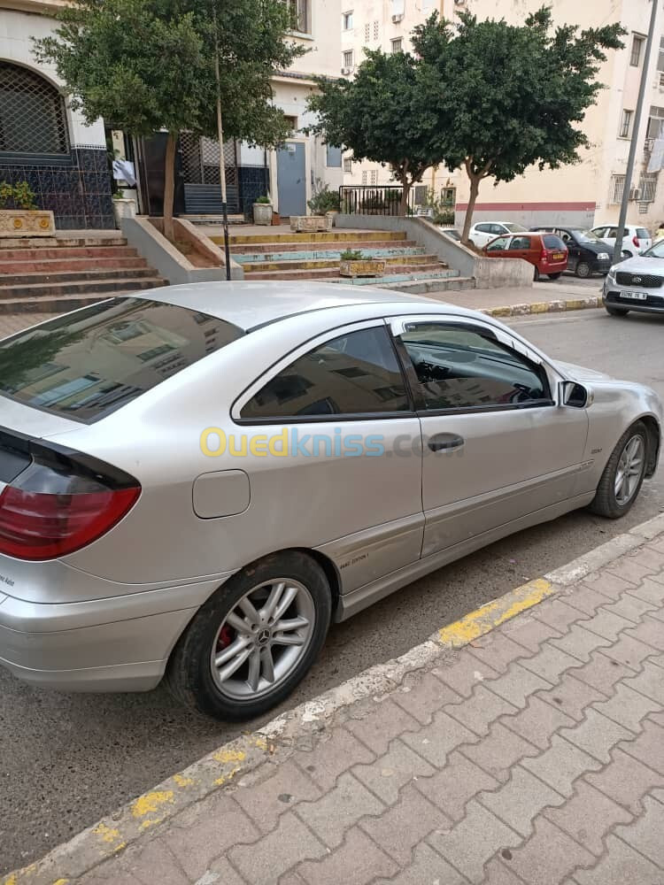 Mercedes Classe C 2003 220 Exclusive