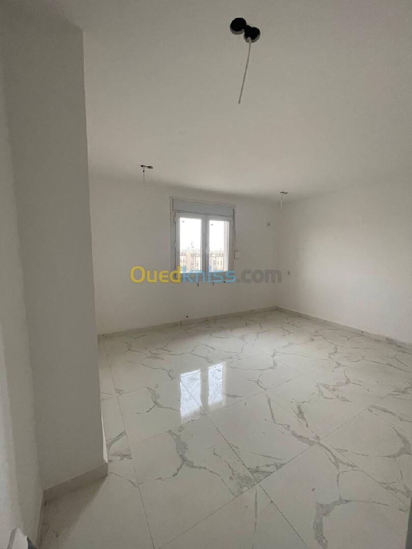 Vente Duplex F4 Alger Bordj el kiffan