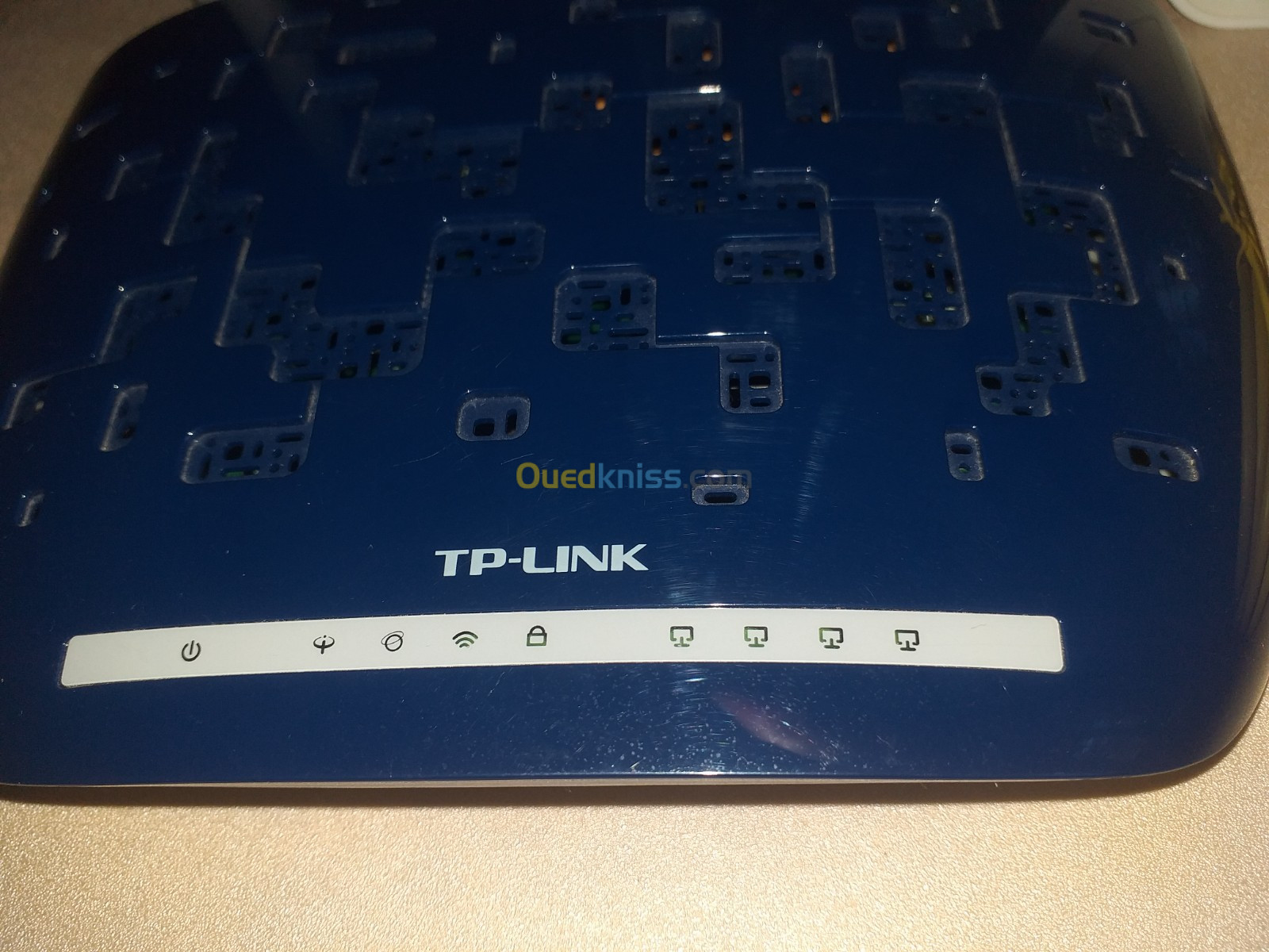 TP-LINK TD-W8960N | Modem routeur ADSL2+ WiFi N 300 Mbps+Modem Djaweb Huawei Hg520b offert