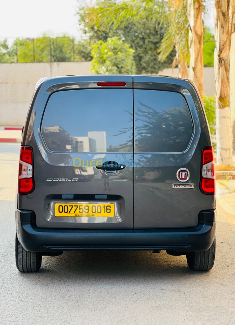 Fiat DOBLO 2023 Italya