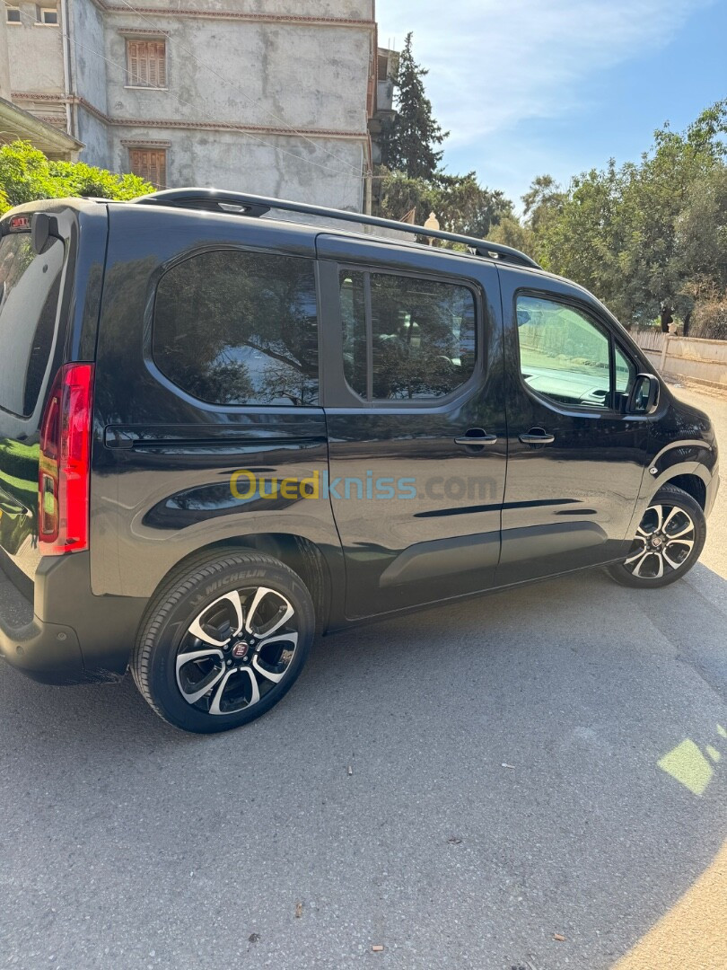 Fiat Doblo vitré 2024 Gt line