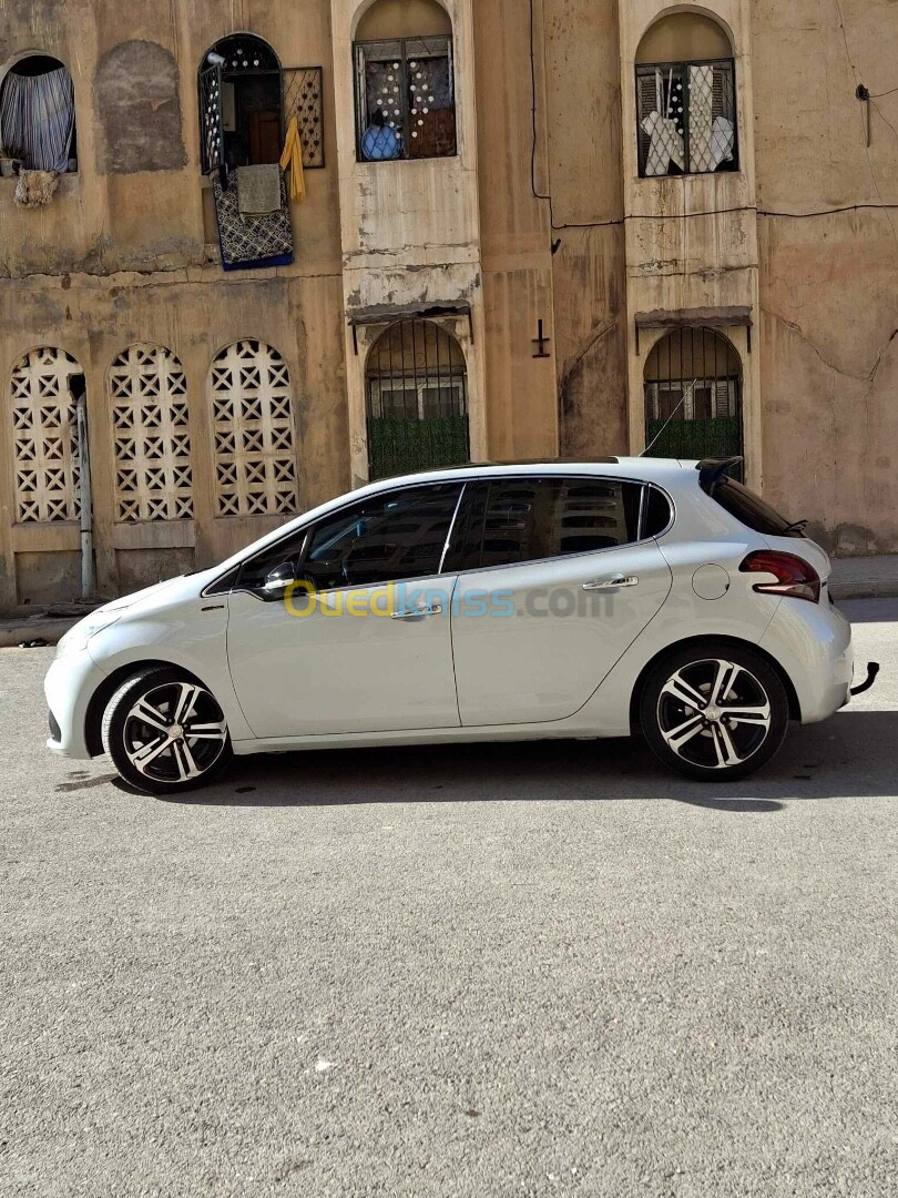 Peugeot 208 2018 GT Line