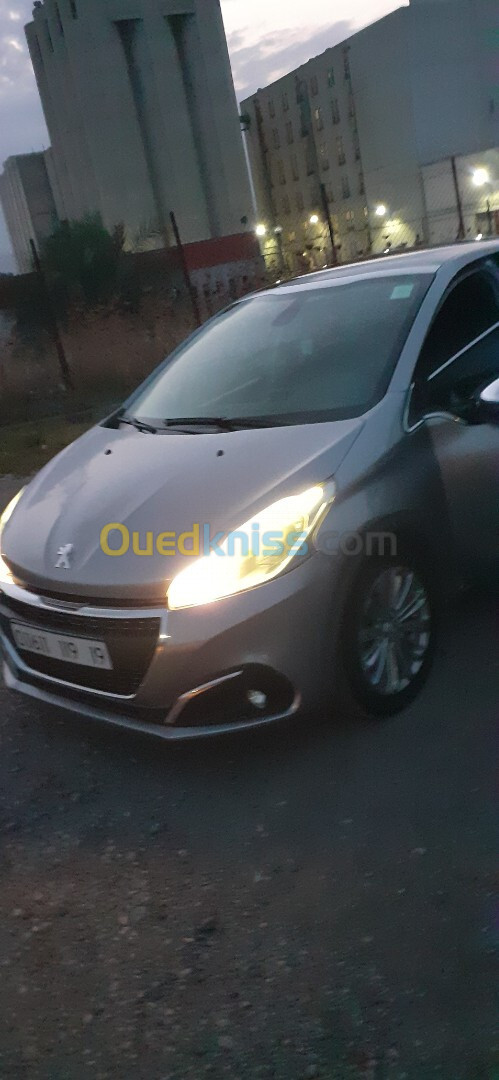 Peugeot 208 2019 Allure