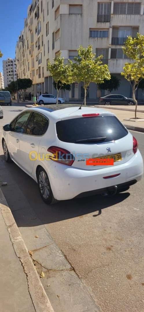 Peugeot 208 2019 Allure