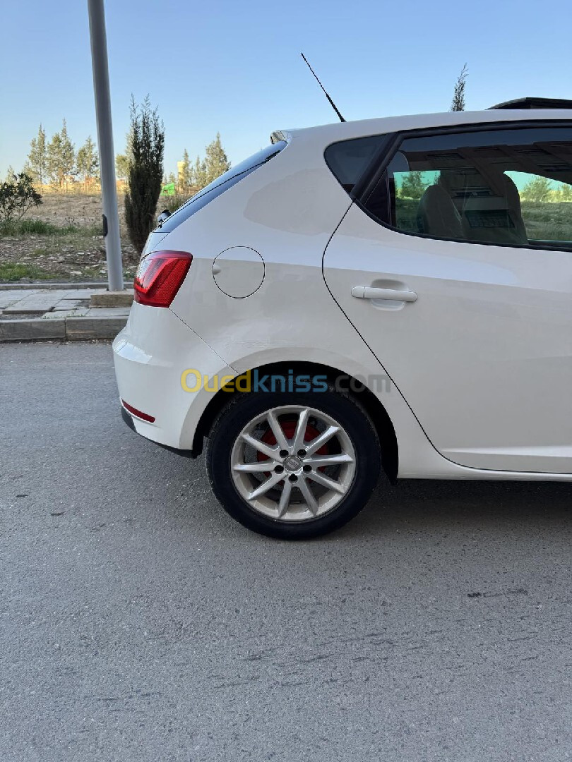 Seat Ibiza 2012 Fully +Toit ouvrant