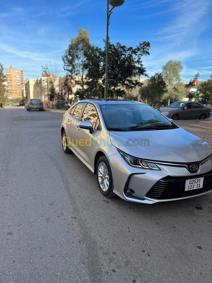 Toyota corolla 2023 la toute