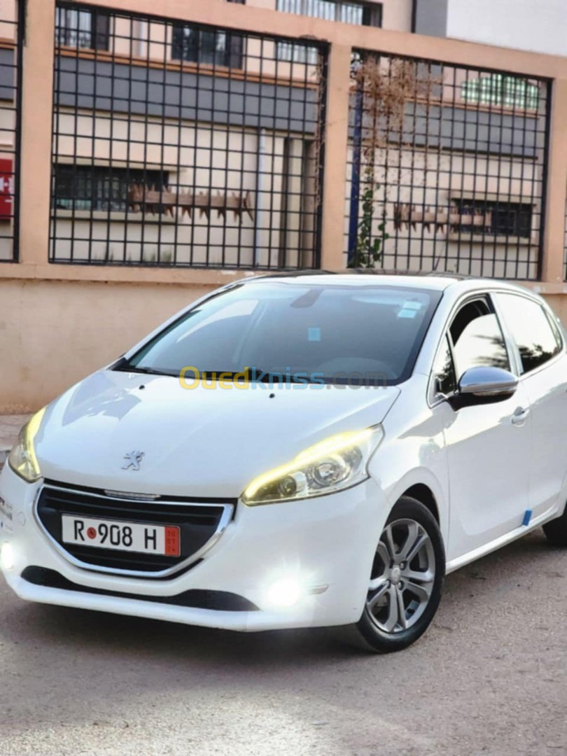 Peugeot 208 2014 Allure