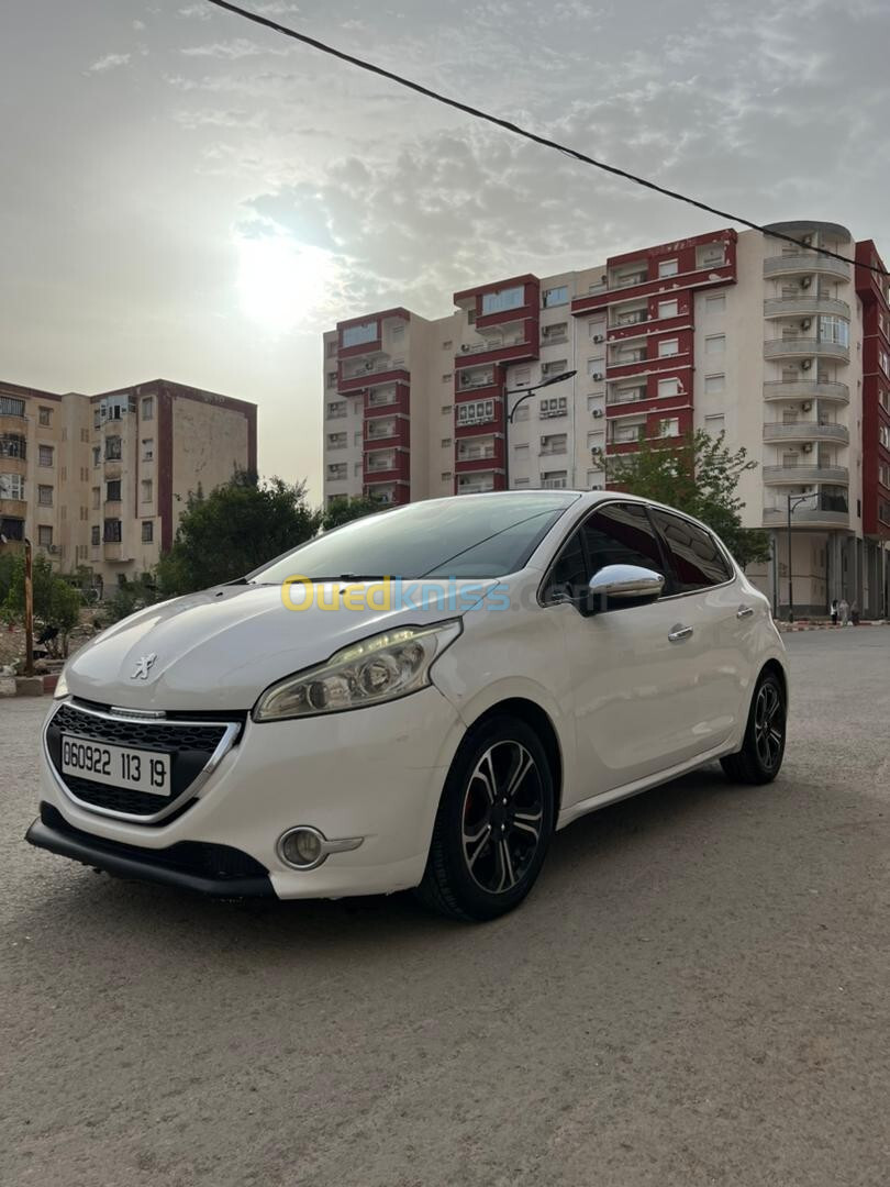 Peugeot 208 2013 Allure