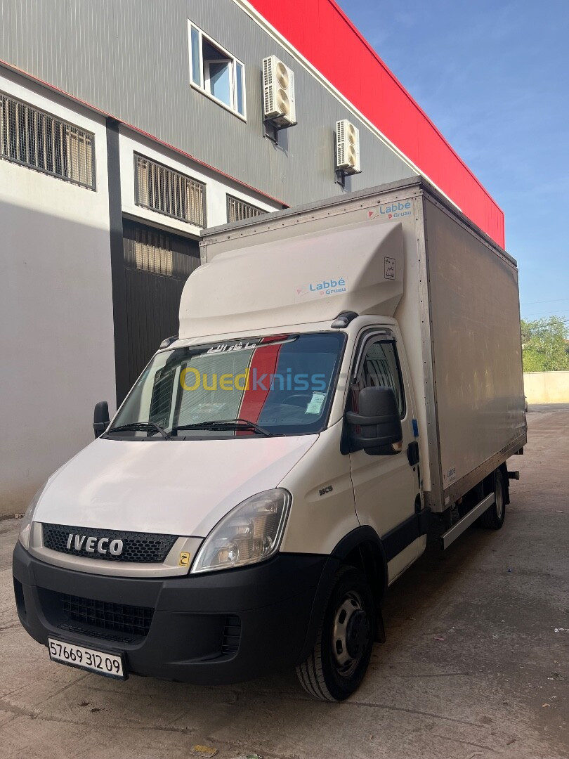 Iveco 35c15 2012