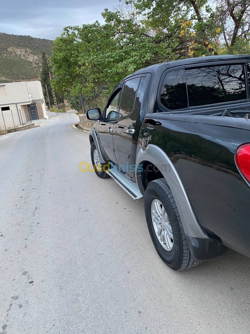 Mitsubishi L200 2013 Double cabine évolution sportero