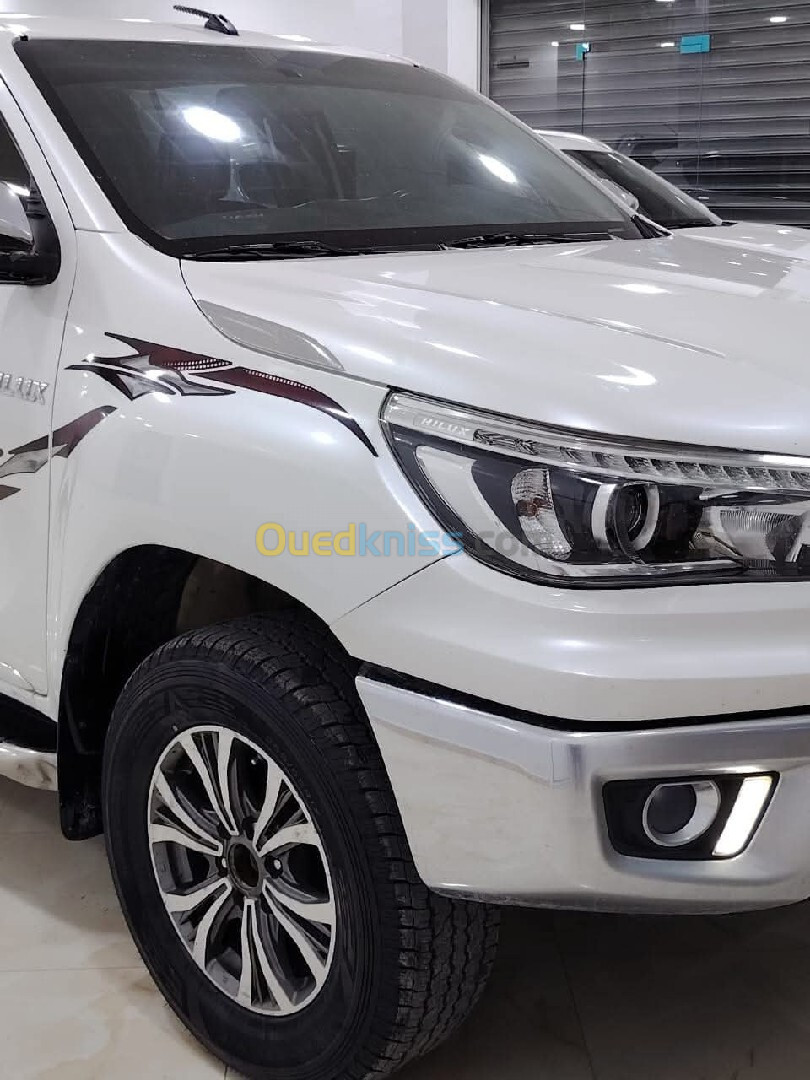 Toyota Hilux 2020 LEGEND SC 4x4