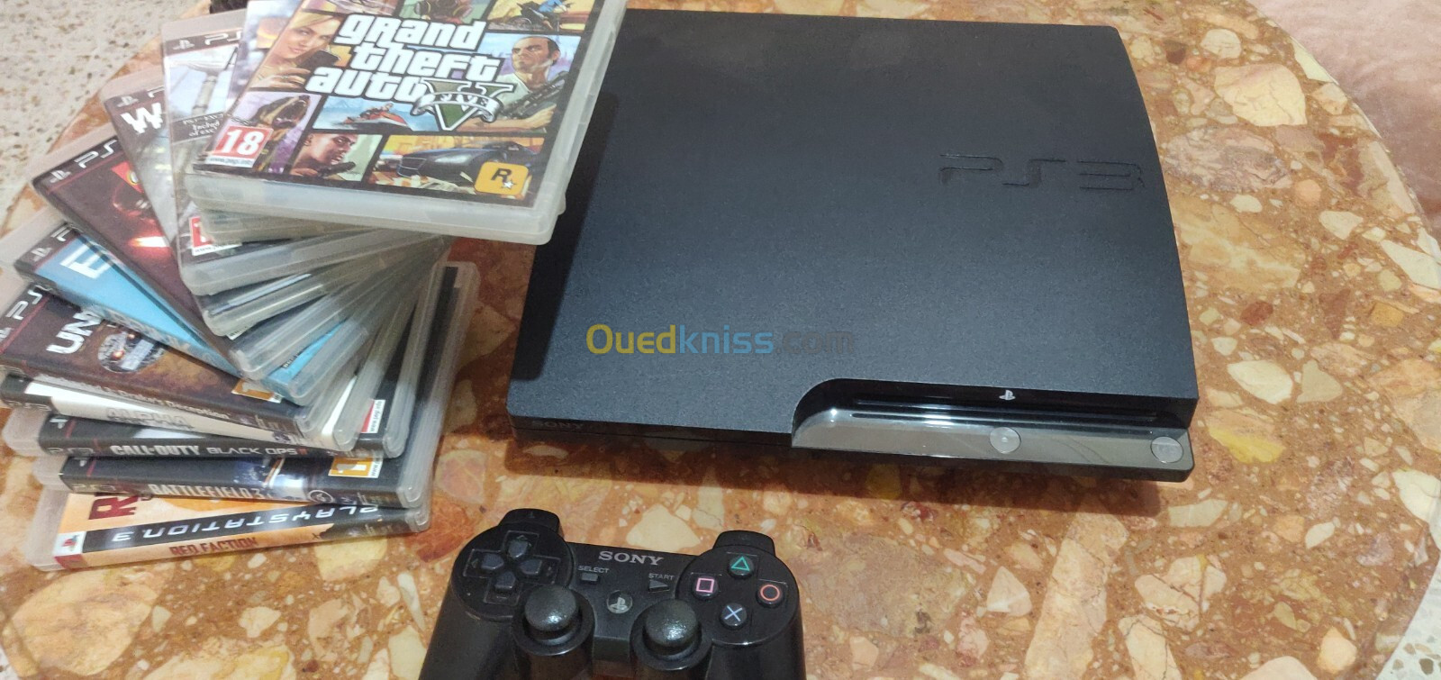 PLAYSTATION 3 SLIM 320 GO + manette + 11 jeux CD 