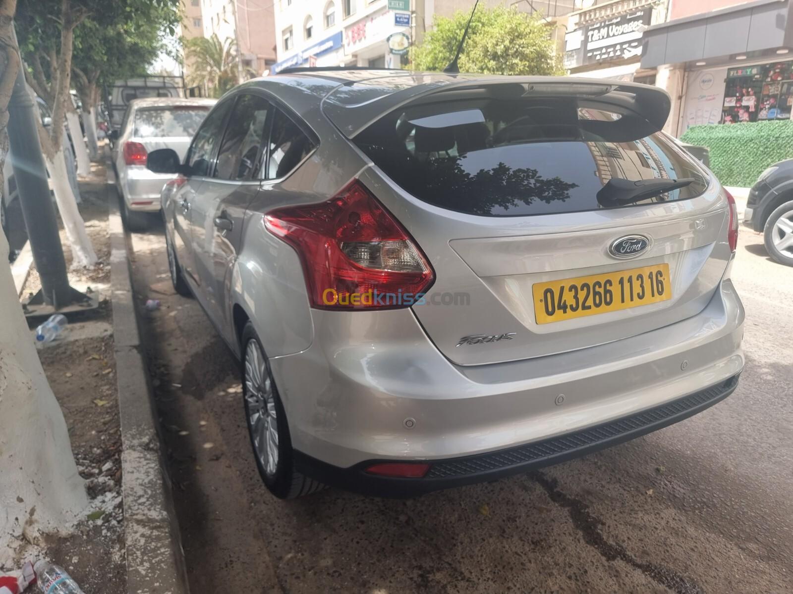 Ford Focus 5 portes 2013 Titanium