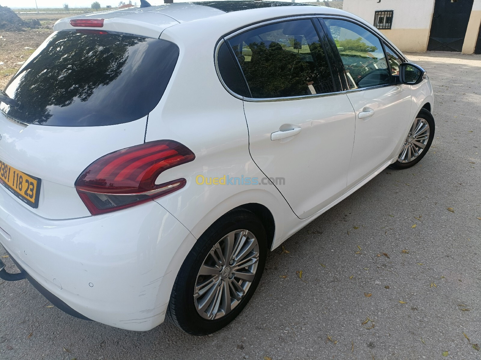 Peugeot 208 2018 Access Facelift