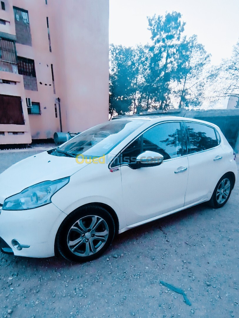 Peugeot 208 2013 Allure