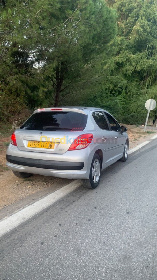 Peugeot 207 2011 