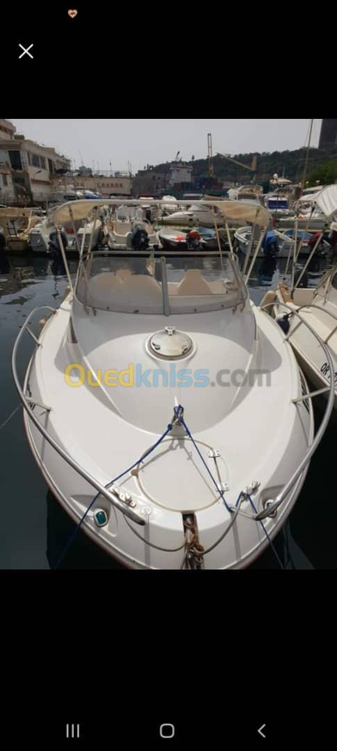 Quicksilver 5m40 avec cabine moteur Mercury 115 cv 2 temps Quicksilver 1997