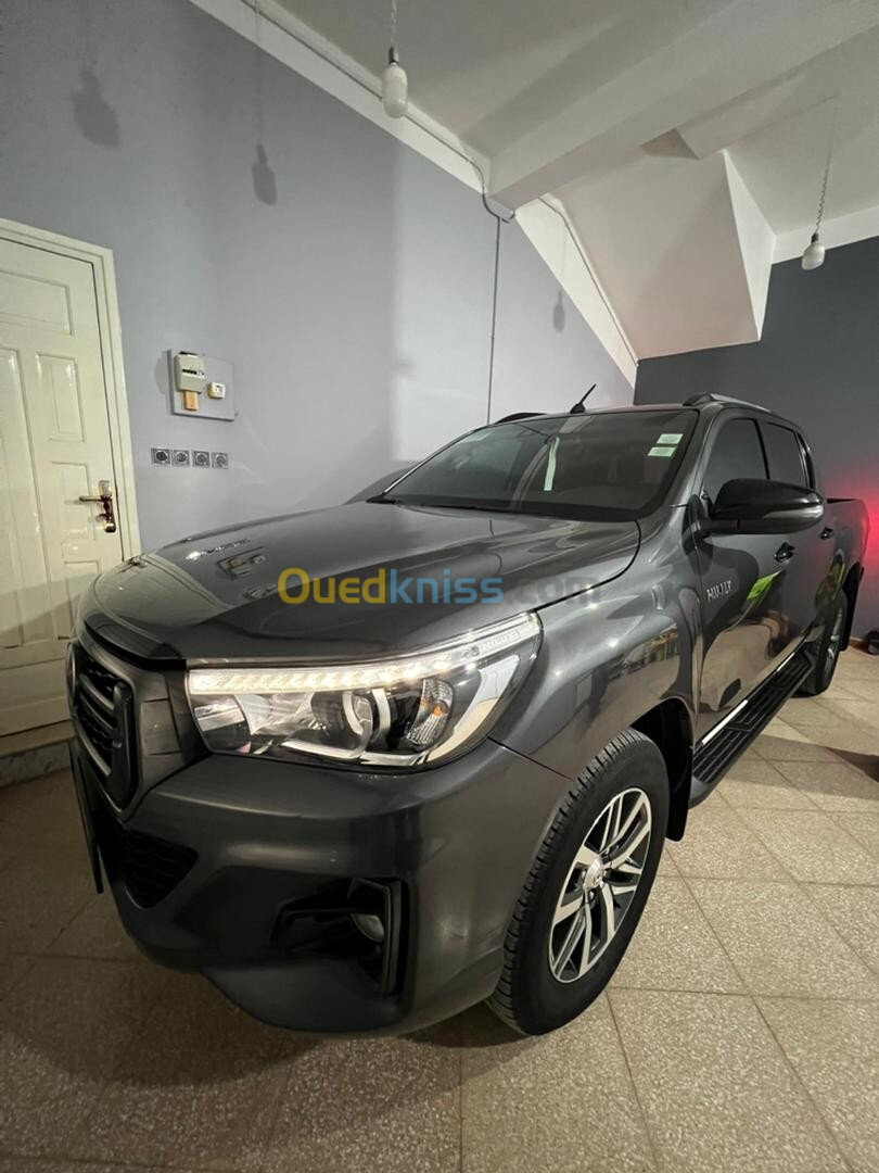 Toyota Hilux 2021 LEGEND DC 4x4 Pack Luxe