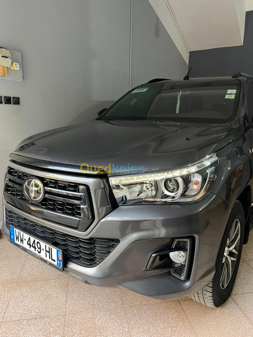 Toyota Hilux 2021 LEGEND DC 4x4 Pack Luxe