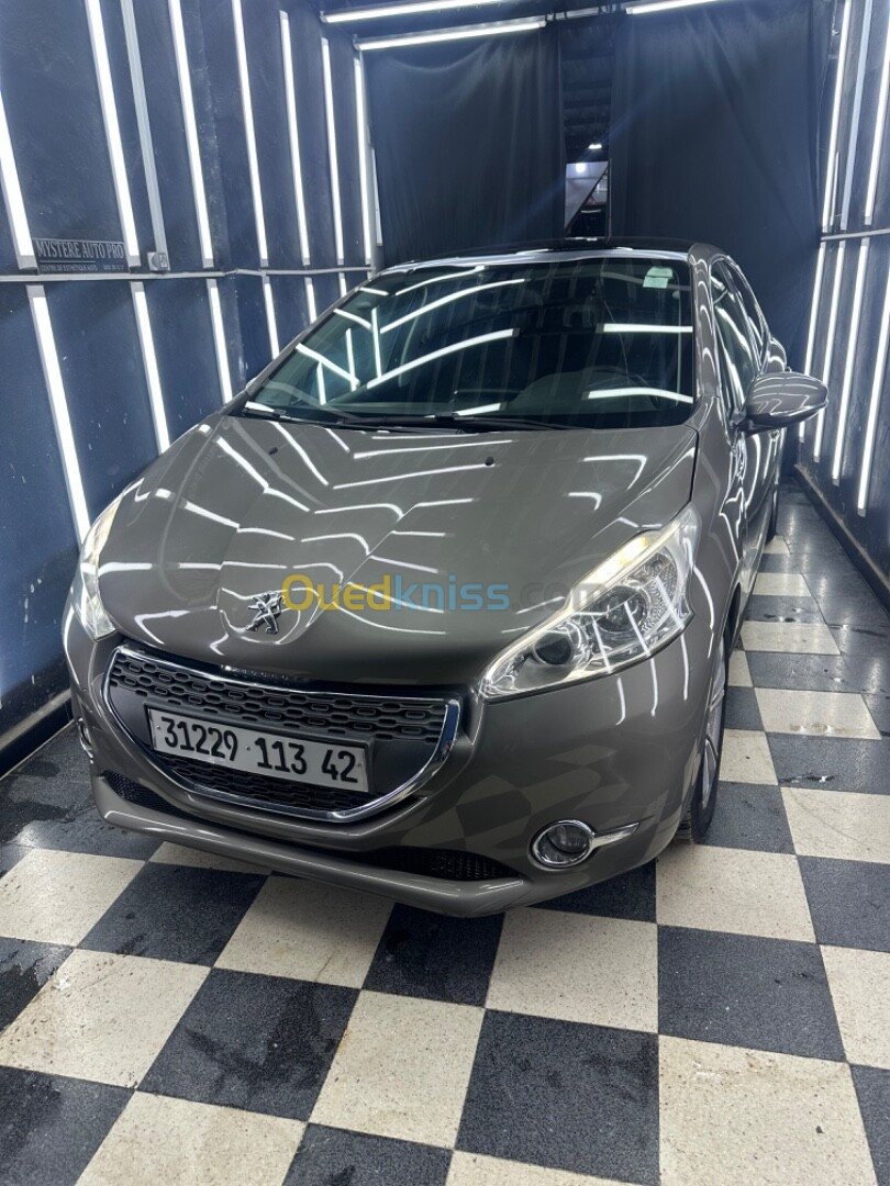 Peugeot 208 2013 Allure