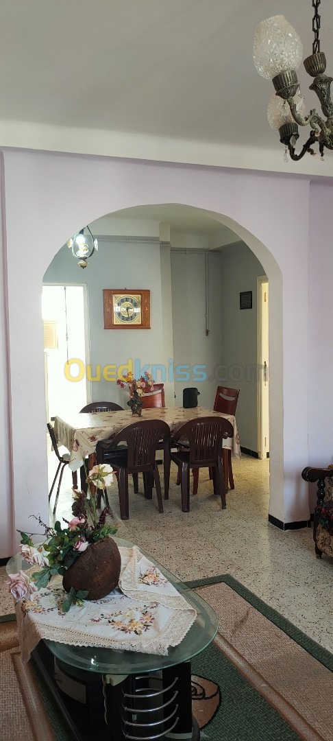 Location vacances Appartement F3 Jijel Jijel