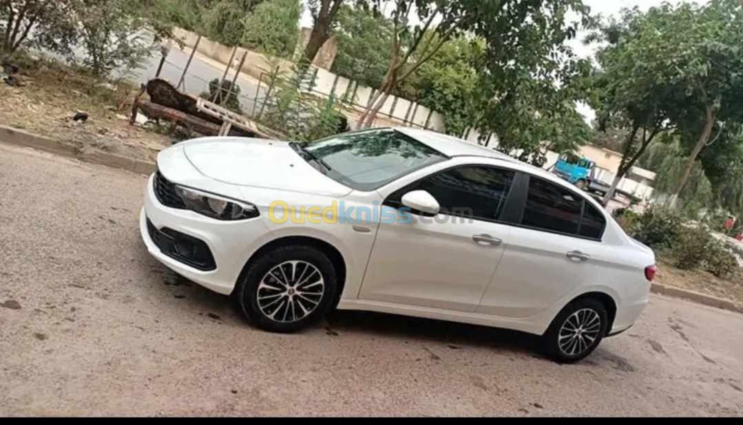 Fiat Tipo 2023 city