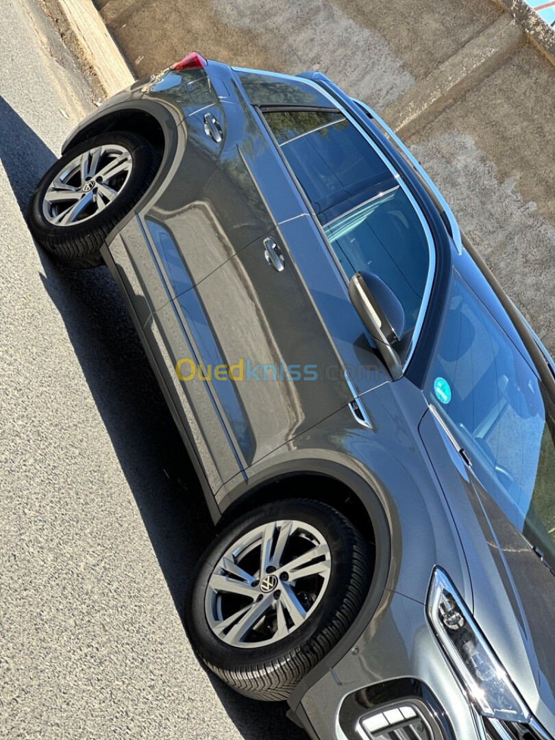 Volkswagen T-Roc 2023 R-line