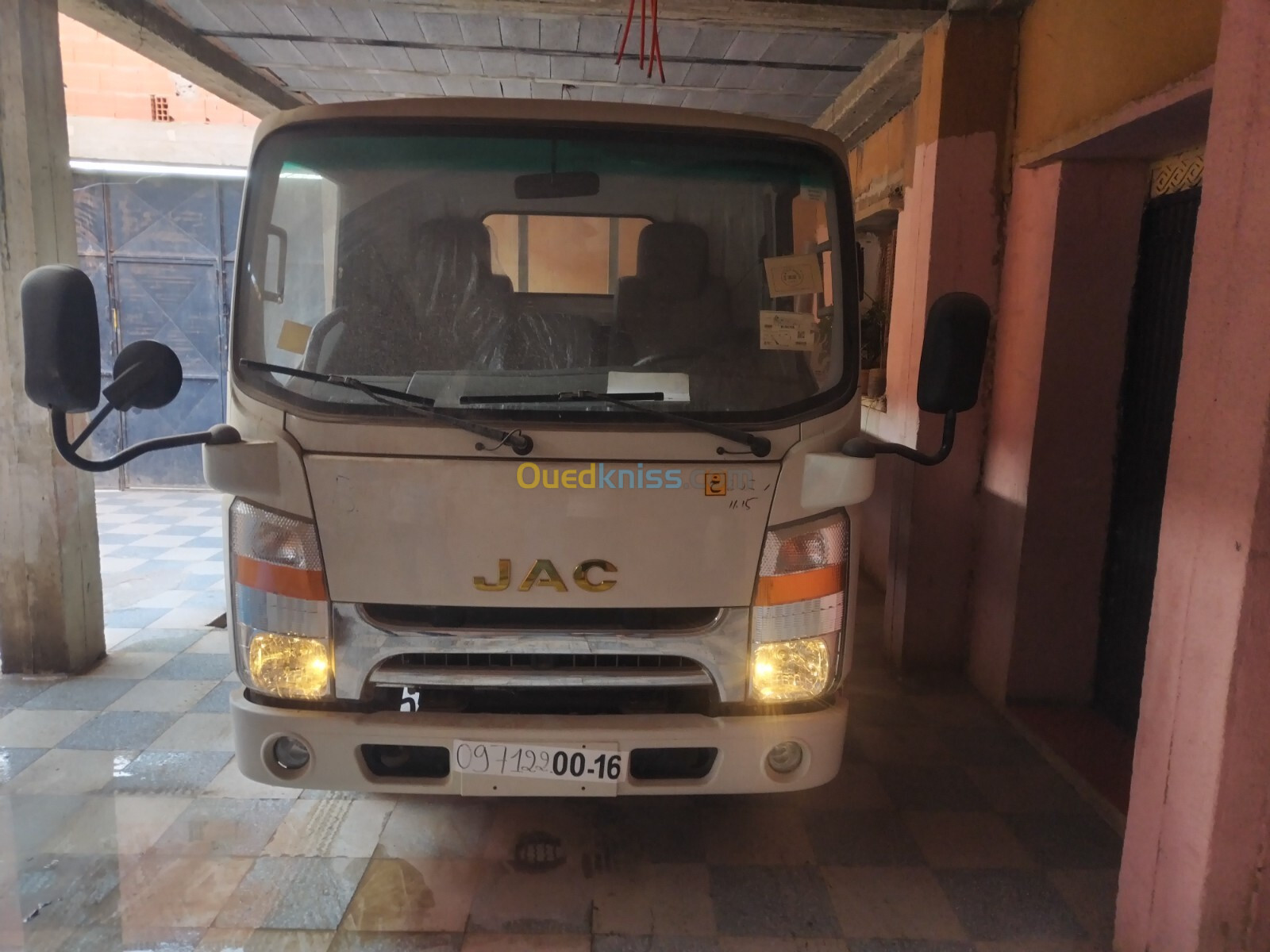 JAC JAC PLATEAU 2024