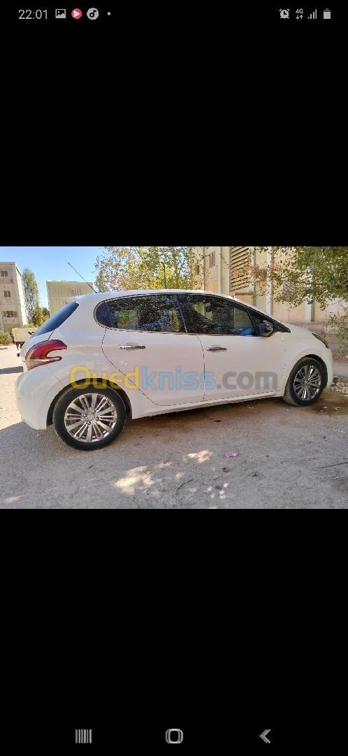 Peugeot 208 2016 Allure Facelift