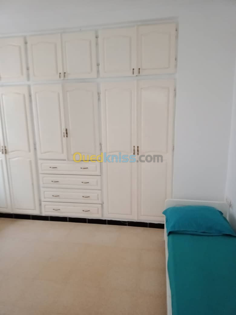 Location vacances Niveau De Villa F3 Skikda Skikda