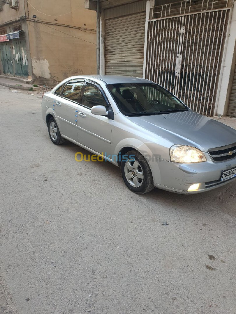 Chevrolet Optra 5 portes 2012 