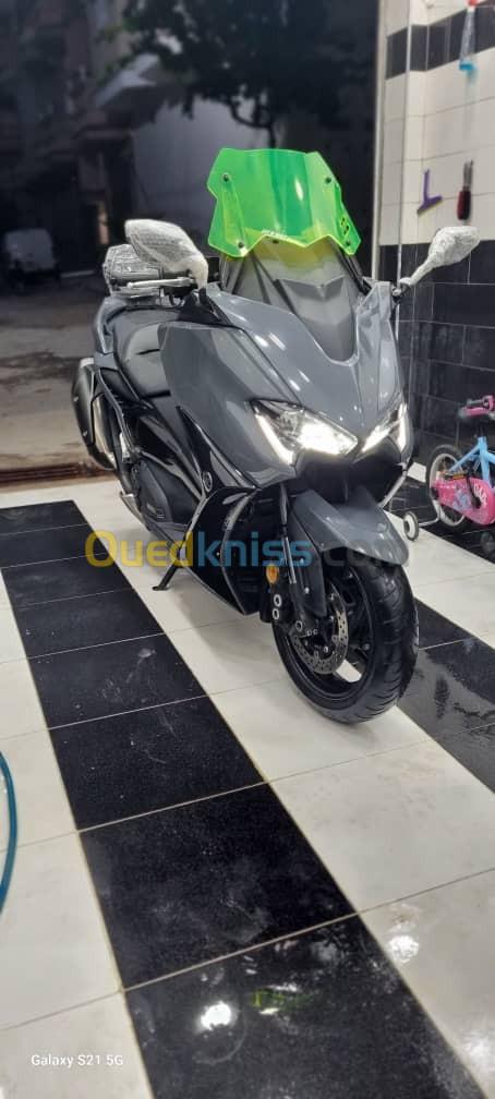 Yamaha Tmax 560 2022