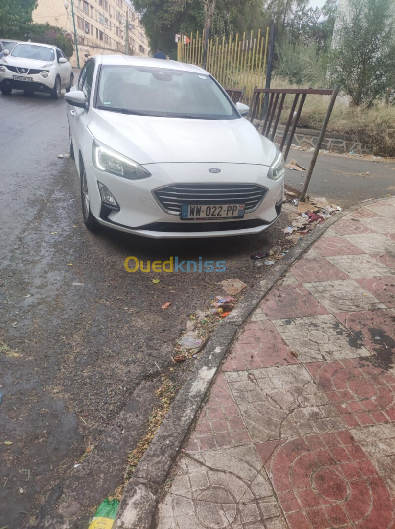 Ford Focus 5 portes 2021 