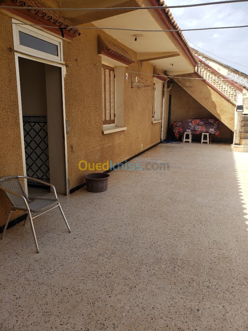 Location Niveau De Villa F2 Alger Bordj el kiffan