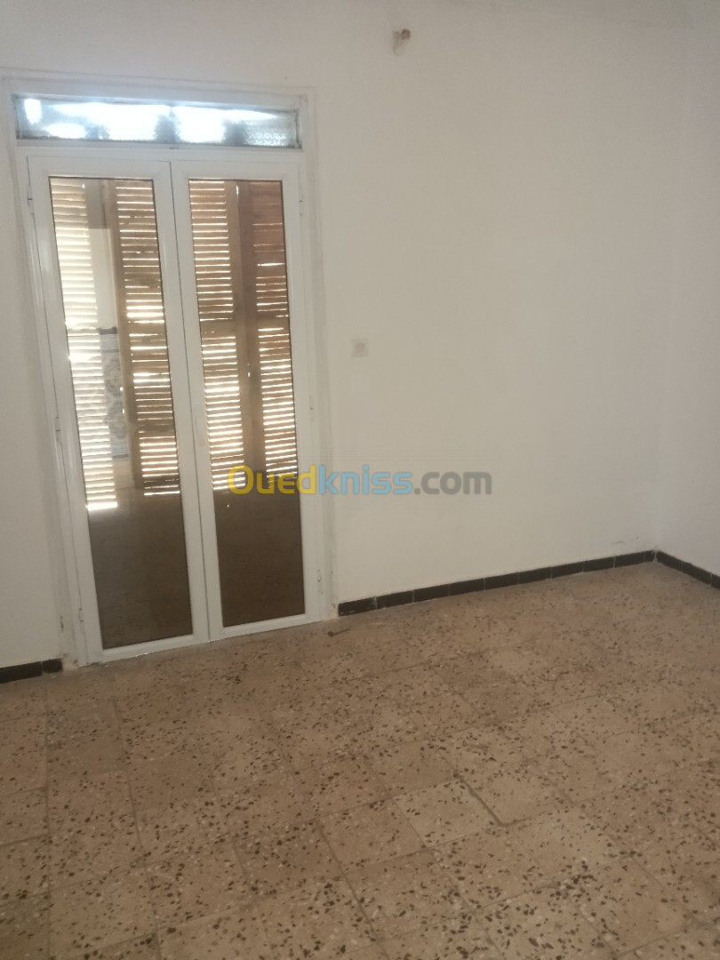 Location Niveau De Villa F3 Alger Reghaia