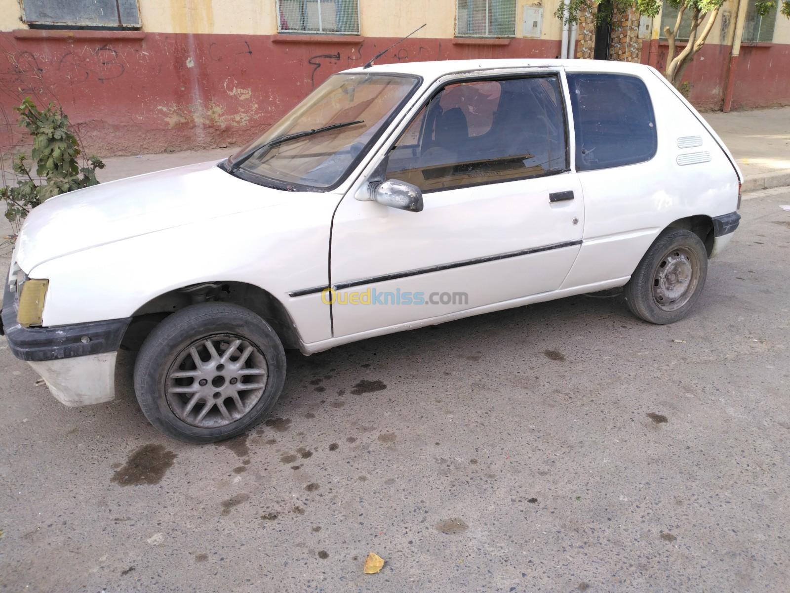 Peugeot 205 1993 