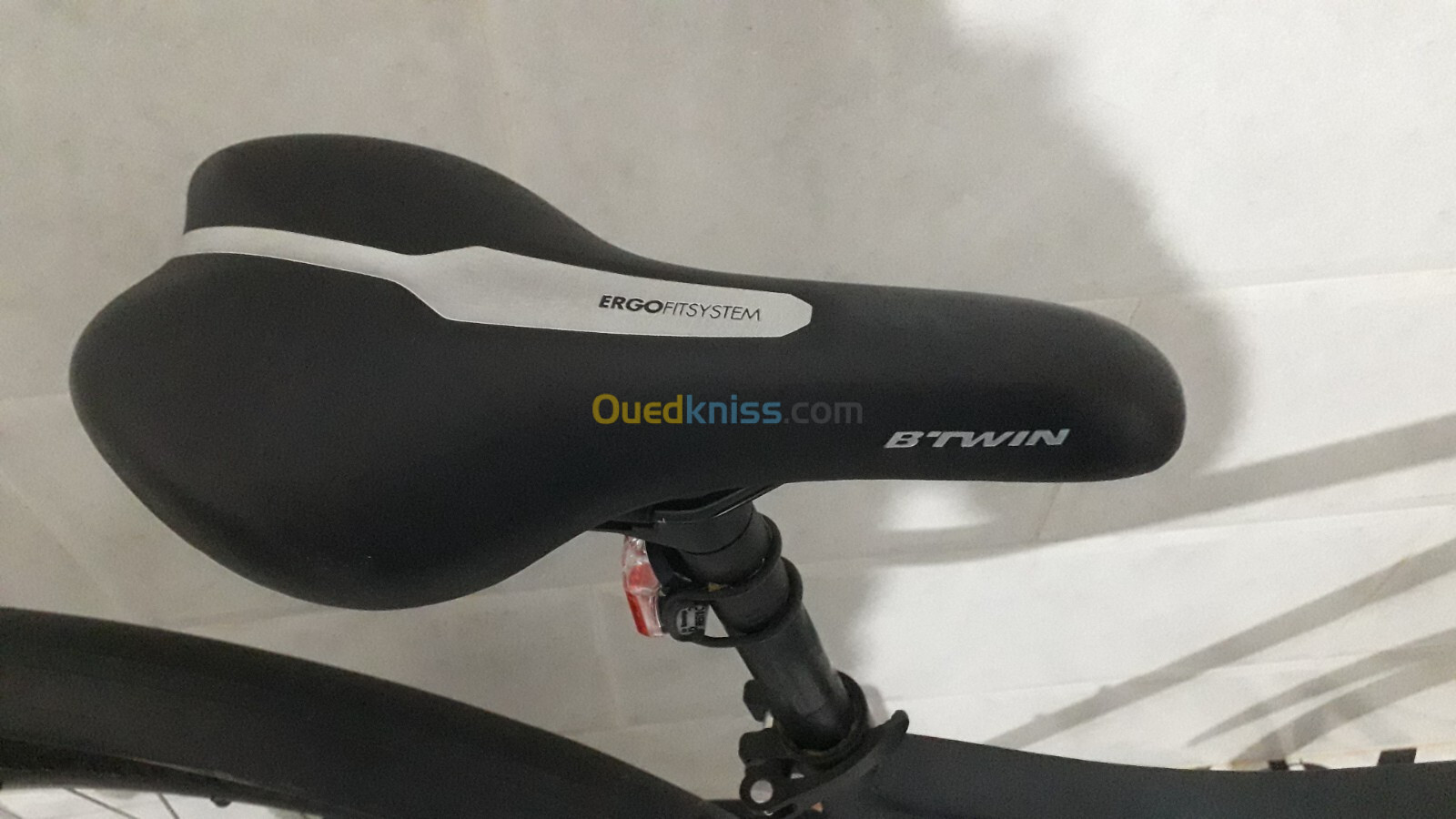 Vélo Riverside RS 500 taille L 28 pouces neuf jamais utilisé 