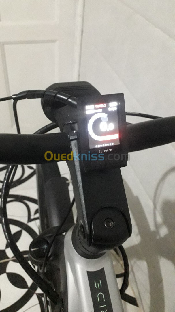 Vélo électrique SCOTT taille L 2022 moteur Bosch cx batterie 500