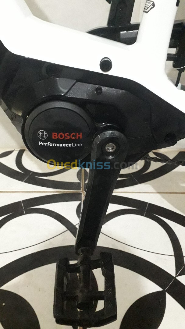 Vélo électrique MERIDA taille L/XL 2023 moteur Bosch batterie 625