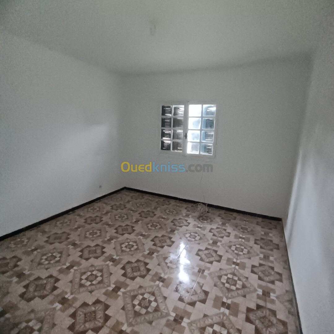 Location Appartement F3 Alger Zeralda