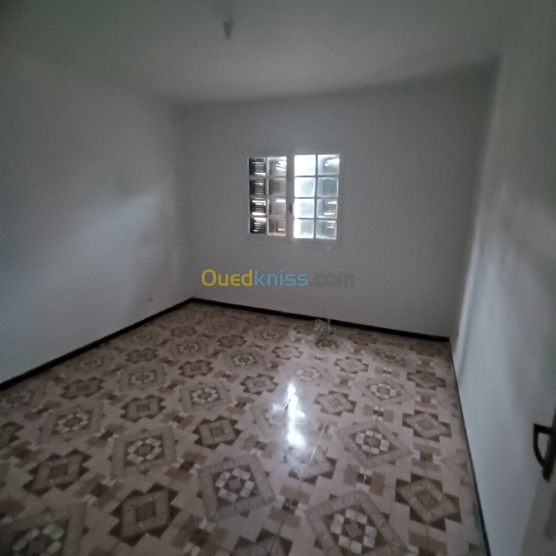 Location Appartement F3 Alger Zeralda