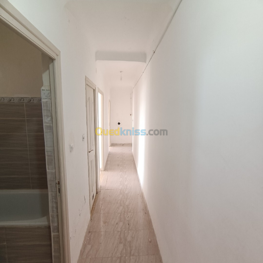 Location Appartement F4 Alger Mahelma