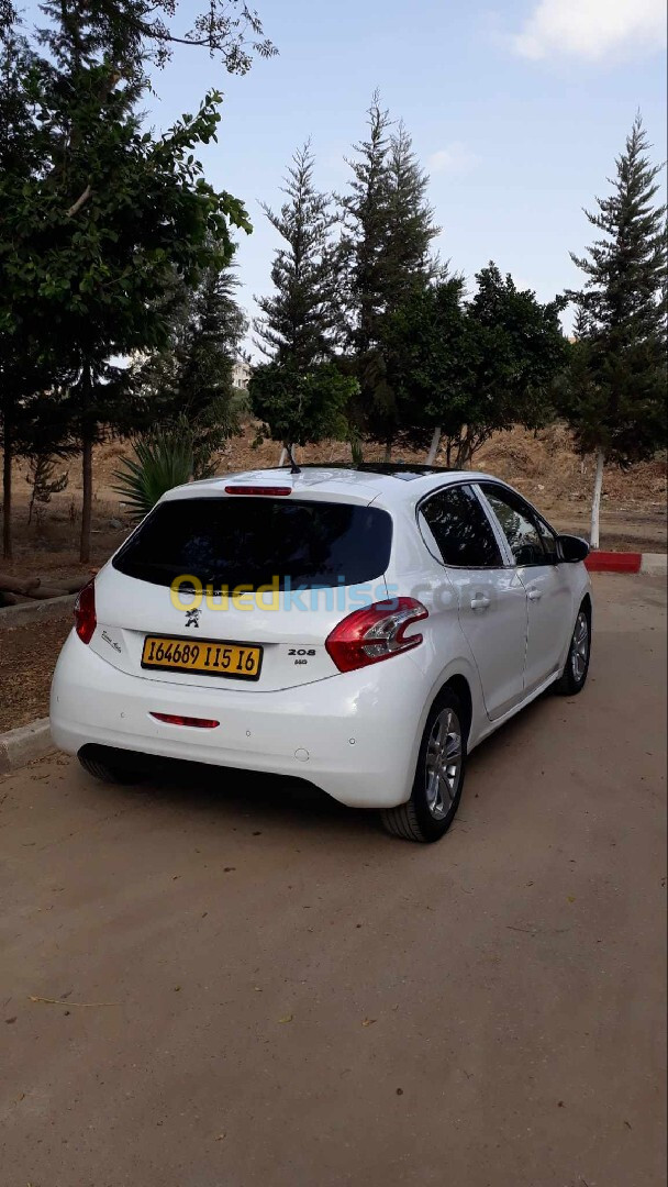 Peugeot 208 2015 Allure