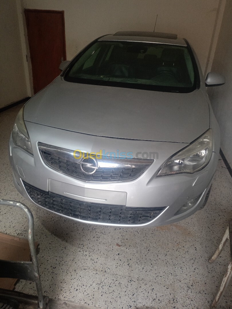 Opel Astra 2012 Astra