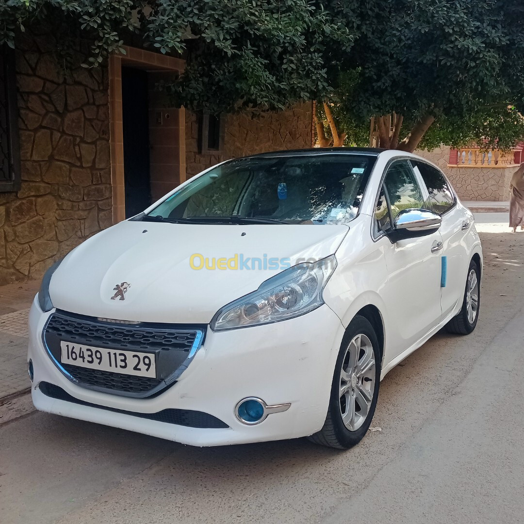 Peugeot 208 2013 Allure