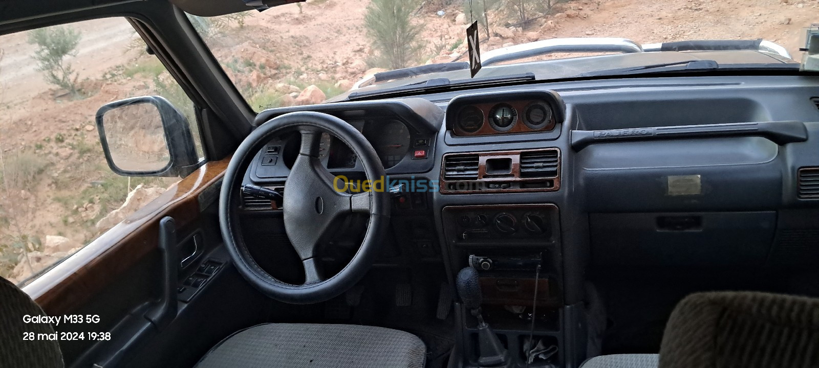 Mitsubishi Pajero Court 1992 